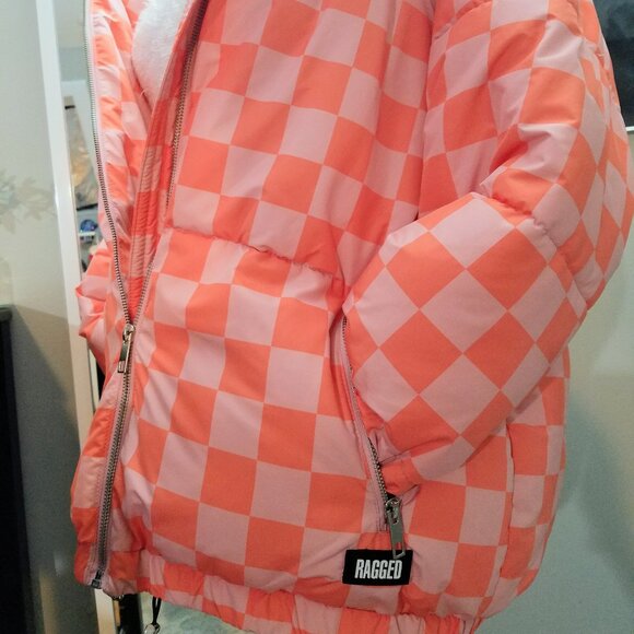 Alive Puffer Jacket - Picture 8 of 10